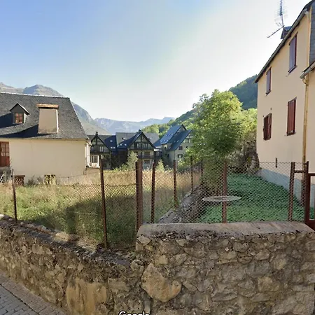 Apartment Montana En Arties Artes (Bages)